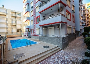 شقة مؤثثة في وسط منطقة محمودلار في ألانيا