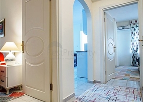 شقة مؤثثة في وسط منطقة محمودلار في ألانيا