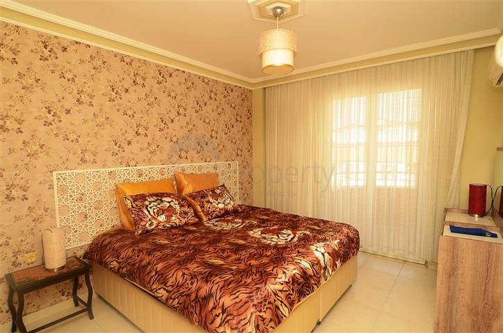 دوبلكس مؤثثة بإطلالات ساحرة في منطقة محمودلار من لانيا