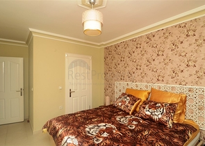 دوبلكس مؤثثة بإطلالات ساحرة في منطقة محمودلار من لانيا