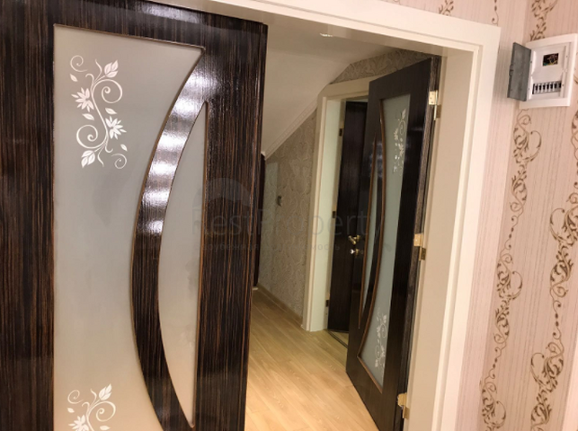 فيلا فاخرة مع بركة سباحة خاصة في في كيمير