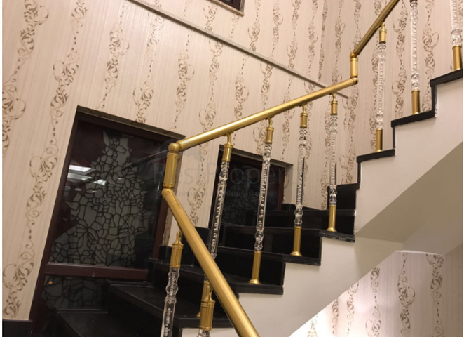 فيلا فاخرة مع بركة سباحة خاصة في في كيمير