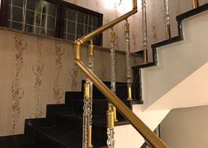 فيلا فاخرة مع بركة سباحة خاصة في في كيمير