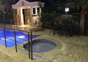 فيلا فاخرة مع بركة سباحة خاصة في في كيمير