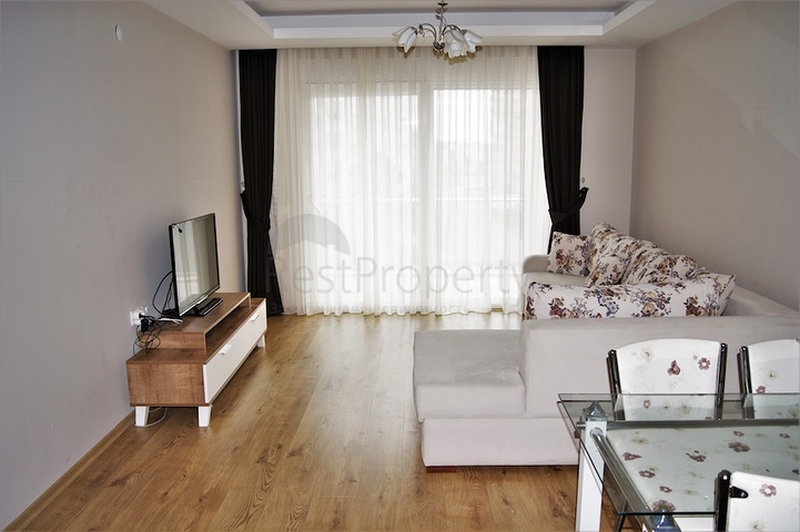 شقة مؤثثة في منطقة كونيالتي من مدينة أنطاليا