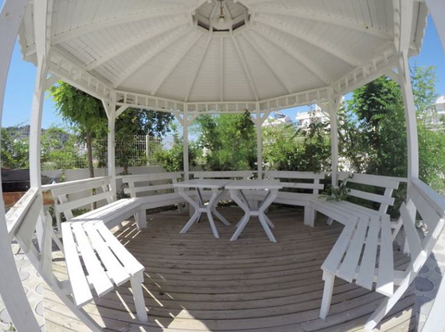 شقة مؤثثة في منطقة كونيالتي من مدينة أنطاليا