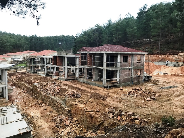 مجمع فلل حديثة في الانيا 