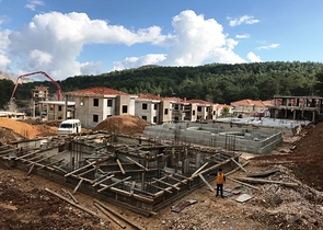 مجمع فلل حديثة في الانيا 