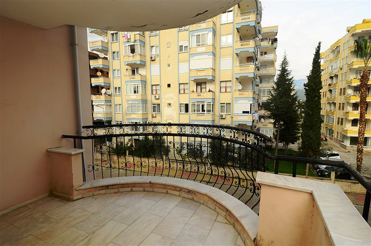 شقة مفروشة - تصميم غرفتين وصالة - في اوبا / الانيا 