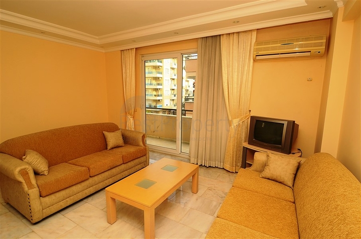 شقة مفروشة - تصميم غرفتين وصالة - في اوبا / الانيا 