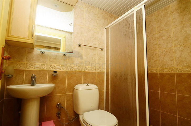 شقة مفروشة - تصميم غرفتين وصالة - في اوبا / الانيا 