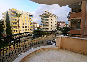 شقة مفروشة - تصميم غرفتين وصالة - في اوبا / الانيا 