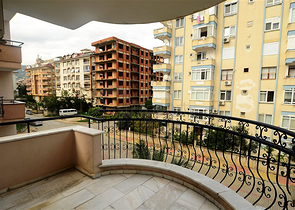 شقة مفروشة - تصميم غرفتين وصالة - في اوبا / الانيا 