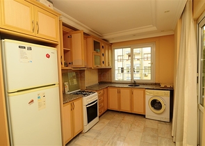 شقة مفروشة - تصميم غرفتين وصالة - في اوبا / الانيا 