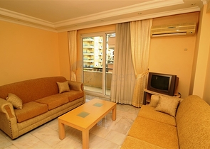 شقة مفروشة - تصميم غرفتين وصالة - في اوبا / الانيا 