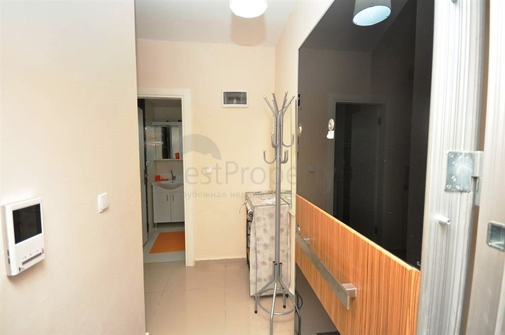 شقة استوديو مريحة للبيع تقع في منطقة محمودلار بسعر مغري للغاية.