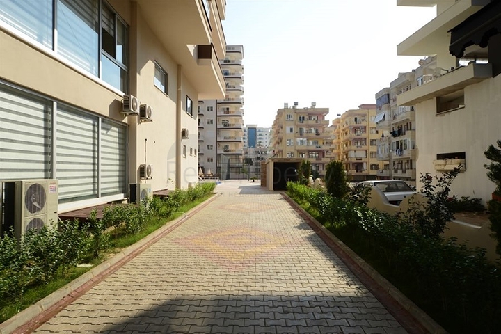 شقة استوديو مريحة للبيع تقع في منطقة محمودلار بسعر مغري للغاية.