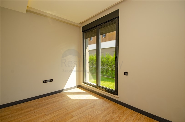 4 + 2 و 5 + 1 فلل ضمن مجمع  في أنطاليا