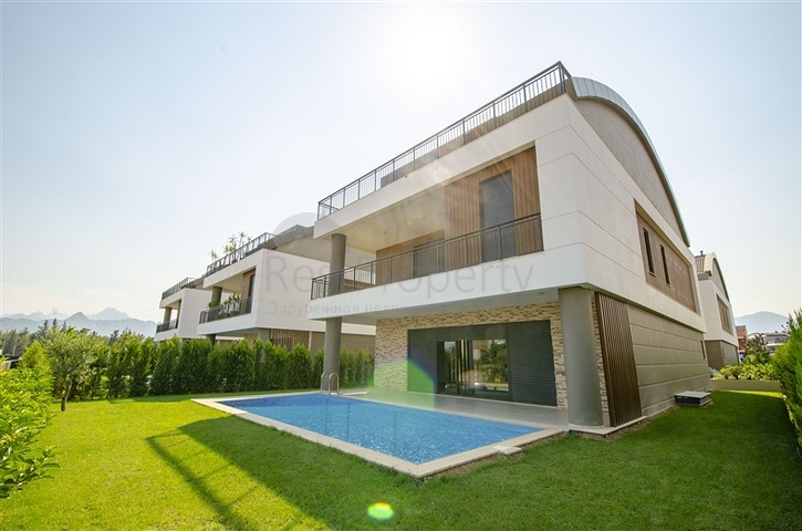 4 + 2 و 5 + 1 فلل ضمن مجمع  في أنطاليا