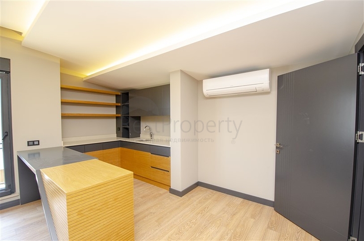 4 + 2 و 5 + 1 فلل ضمن مجمع  في أنطاليا