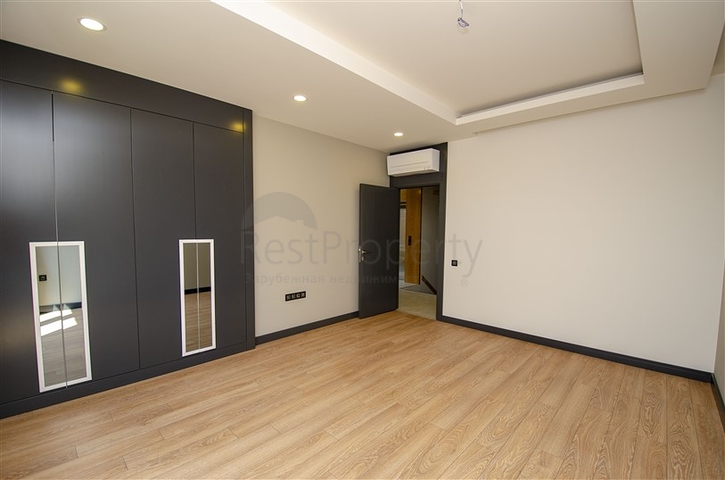 4 + 2 و 5 + 1 فلل ضمن مجمع  في أنطاليا