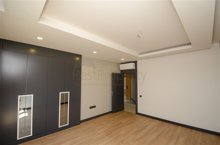 4 + 2 و 5 + 1 فلل ضمن مجمع  في أنطاليا