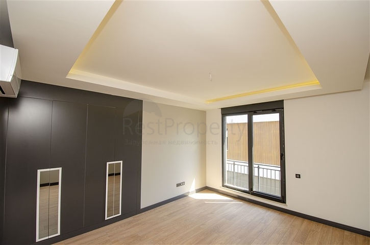 4 + 2 و 5 + 1 فلل ضمن مجمع  في أنطاليا