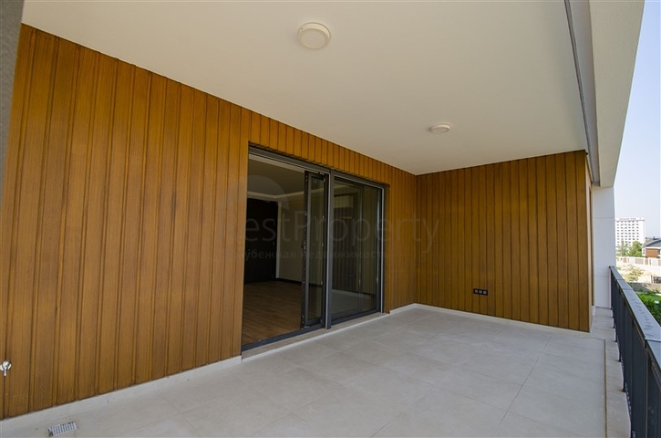 4 + 2 و 5 + 1 فلل ضمن مجمع  في أنطاليا