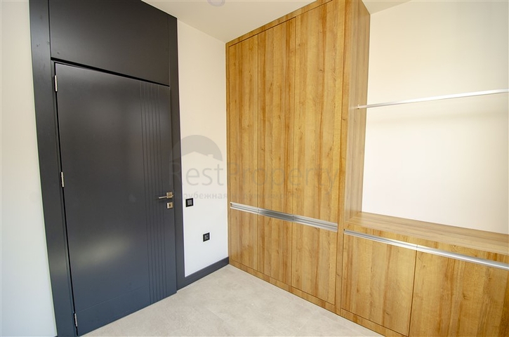 4 + 2 و 5 + 1 فلل ضمن مجمع  في أنطاليا