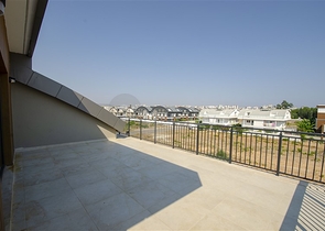 4 + 2 و 5 + 1 فلل ضمن مجمع  في أنطاليا