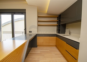 4 + 2 و 5 + 1 فلل ضمن مجمع  في أنطاليا