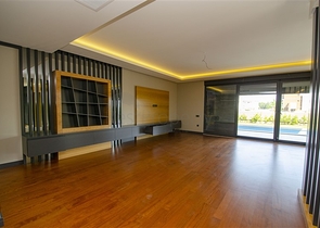 4 + 2 و 5 + 1 فلل ضمن مجمع  في أنطاليا