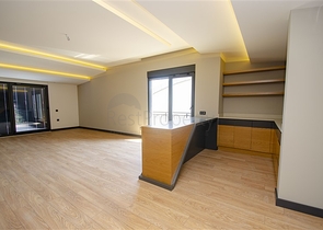 4 + 2 و 5 + 1 فلل ضمن مجمع  في أنطاليا