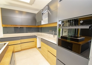 4 + 2 و 5 + 1 فلل ضمن مجمع  في أنطاليا