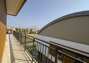 4 + 2 و 5 + 1 فلل ضمن مجمع  في أنطاليا