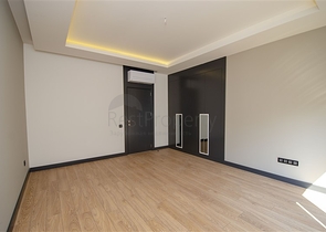 4 + 2 و 5 + 1 فلل ضمن مجمع  في أنطاليا