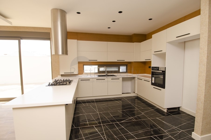 فلل في انطاليا بجانب مشروع بواشاي في انطاليا