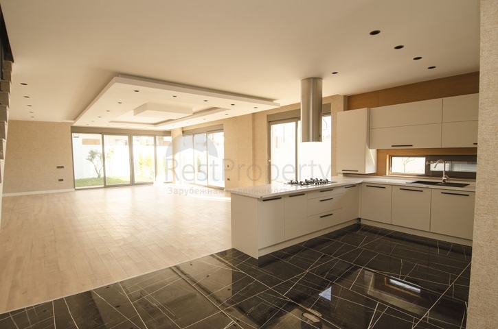 فلل في انطاليا بجانب مشروع بواشاي في انطاليا