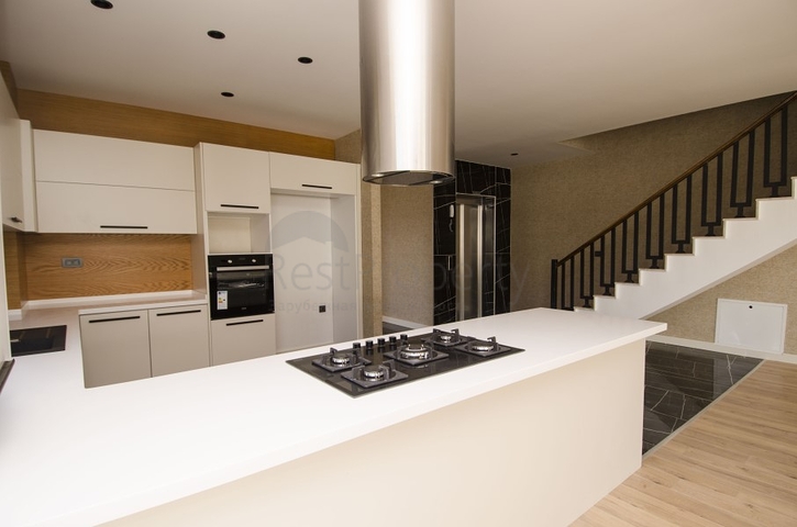 فلل في انطاليا بجانب مشروع بواشاي في انطاليا