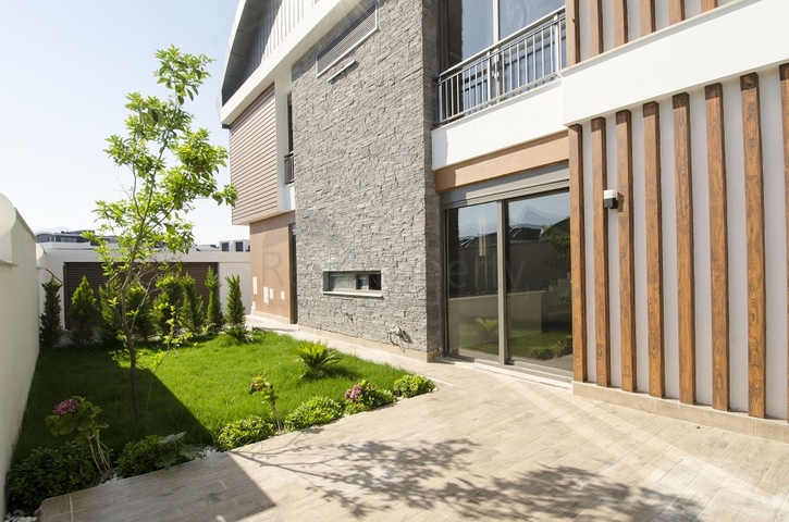 فلل في انطاليا بجانب مشروع بواشاي في انطاليا