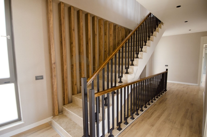 فلل في انطاليا بجانب مشروع بواشاي في انطاليا