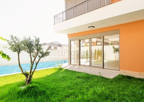 فلل في انطاليا بجانب مشروع بواشاي في انطاليا