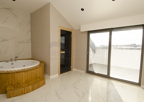 فلل في انطاليا بجانب مشروع بواشاي في انطاليا