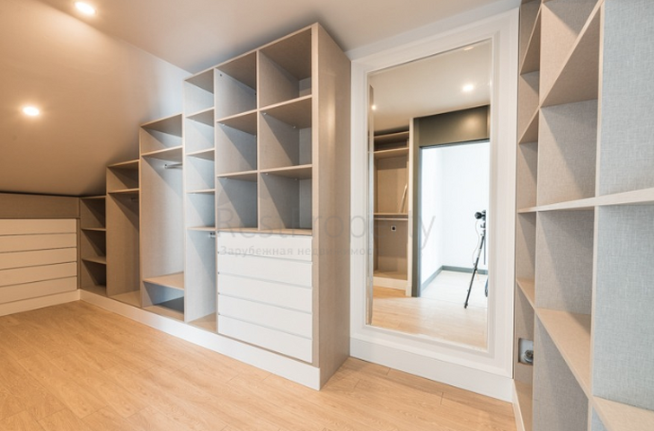 مجمع راقى من الفلل في أنطاليا بالقرب من مارينا بواكاي