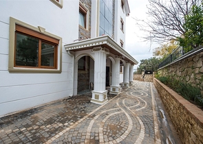 مجمع سكني عائلي فاخر في الانيا - منطقة افسلار 