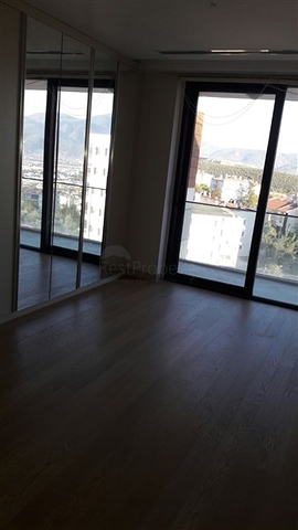 دوبلكس واسع لعائلة كبيرة في إزمير