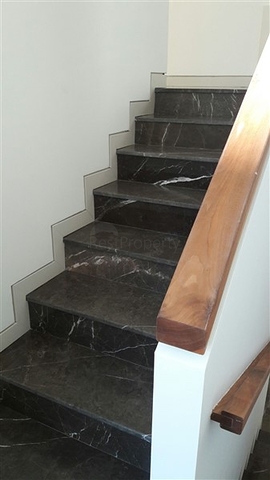 دوبلكس واسع لعائلة كبيرة في إزمير