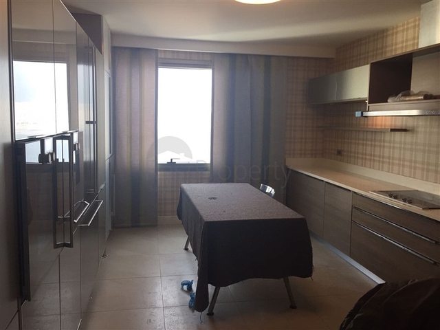 شقق 2+1 في مجمع جديد في إزمير