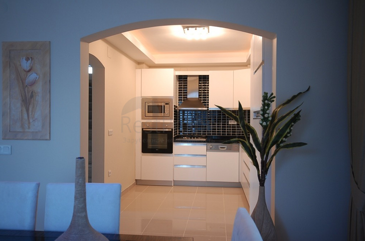 فيلا 4+1 مع أثاث في قادرية بيليك بجوار ملاعب الجولف