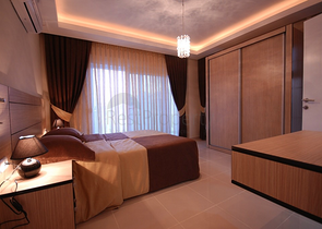 فيلا 4+1 مع أثاث في قادرية بيليك بجوار ملاعب الجولف